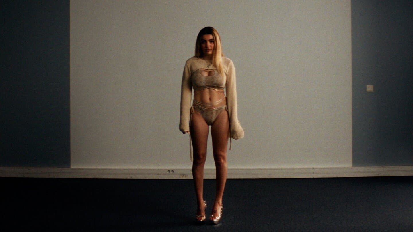 Wild Diamond backdrop