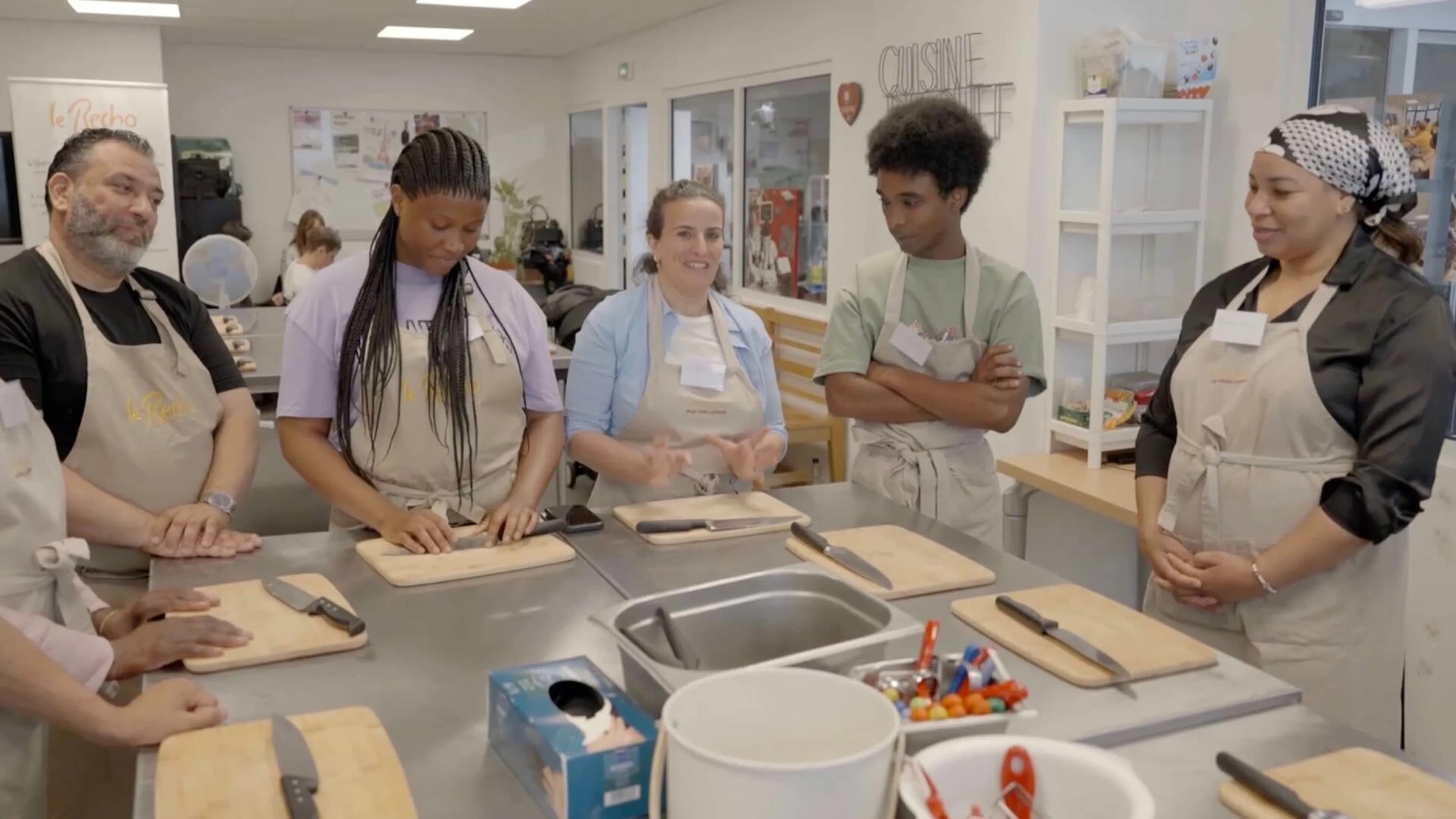 Cuisine solidaire, ça mijote ensemble backdrop