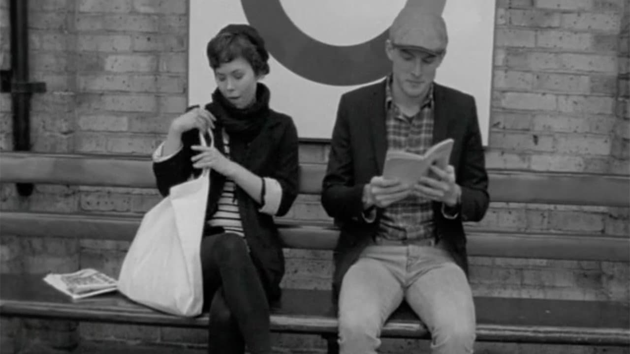 L'étranger backdrop