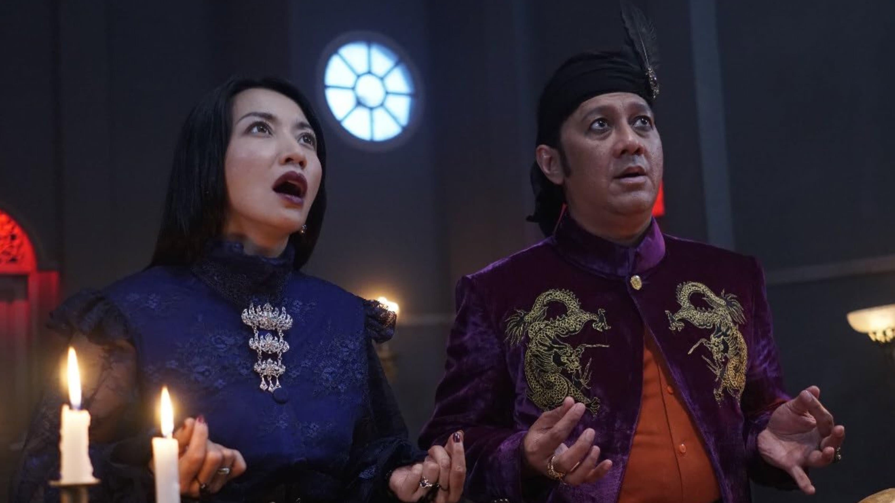 Comic 8 Revolution: Santet K4bin3t backdrop