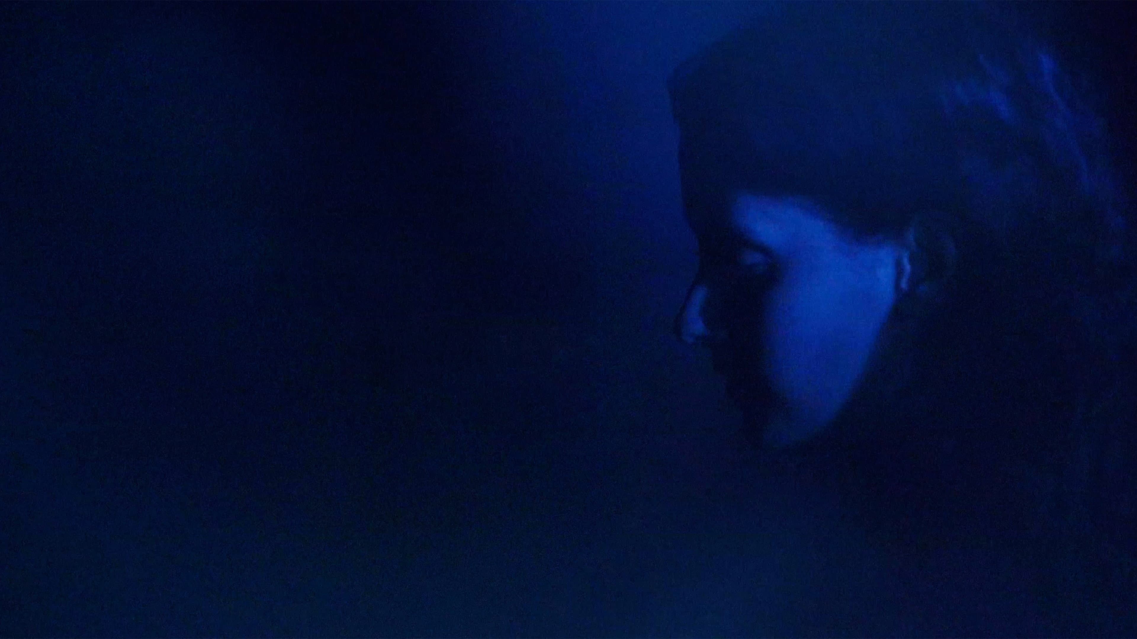 Midnight, Blue backdrop