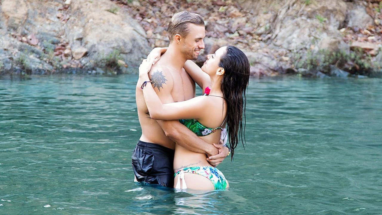 Donaire y Esplendor backdrop