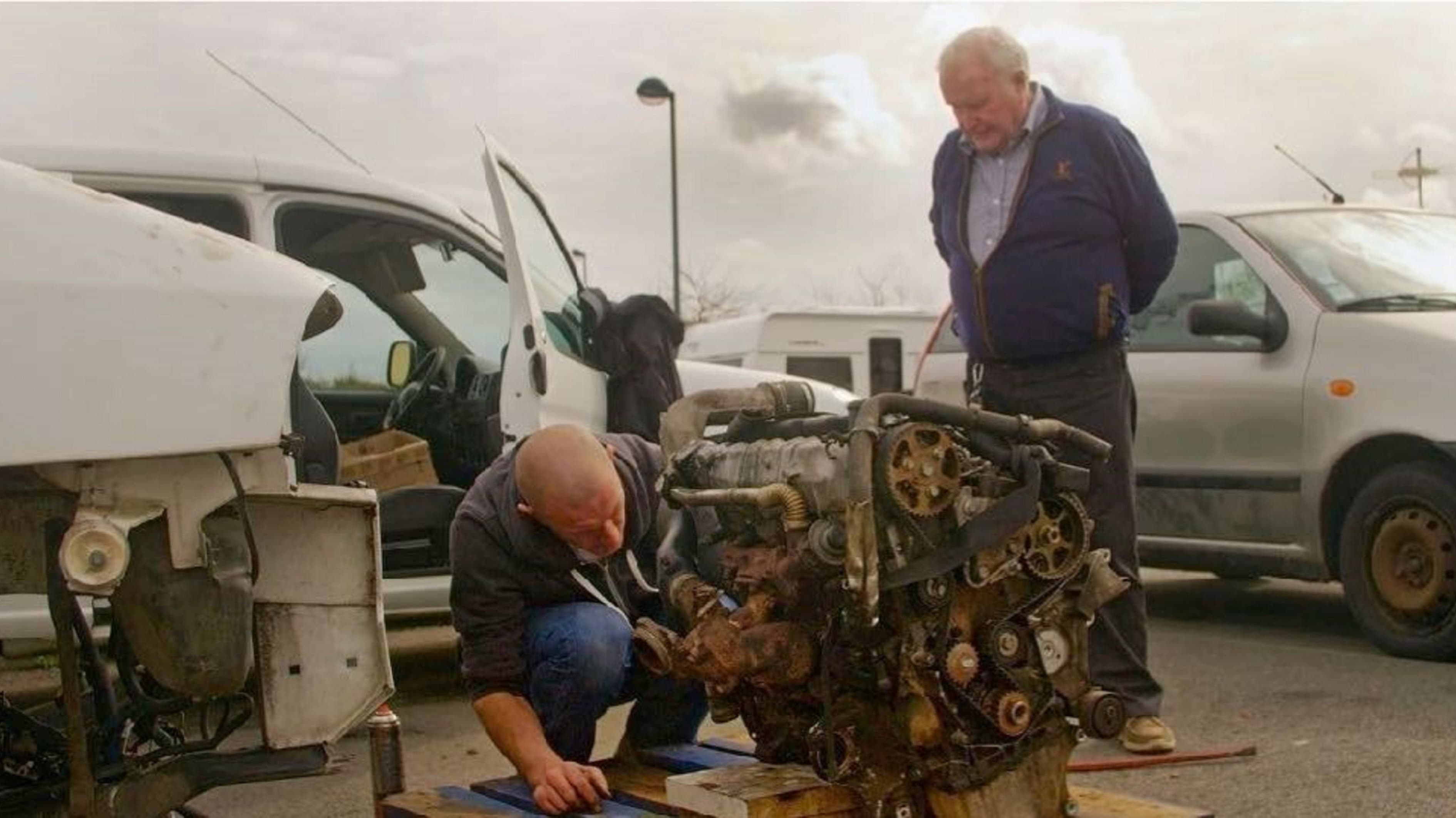 Les Autres Chemins backdrop