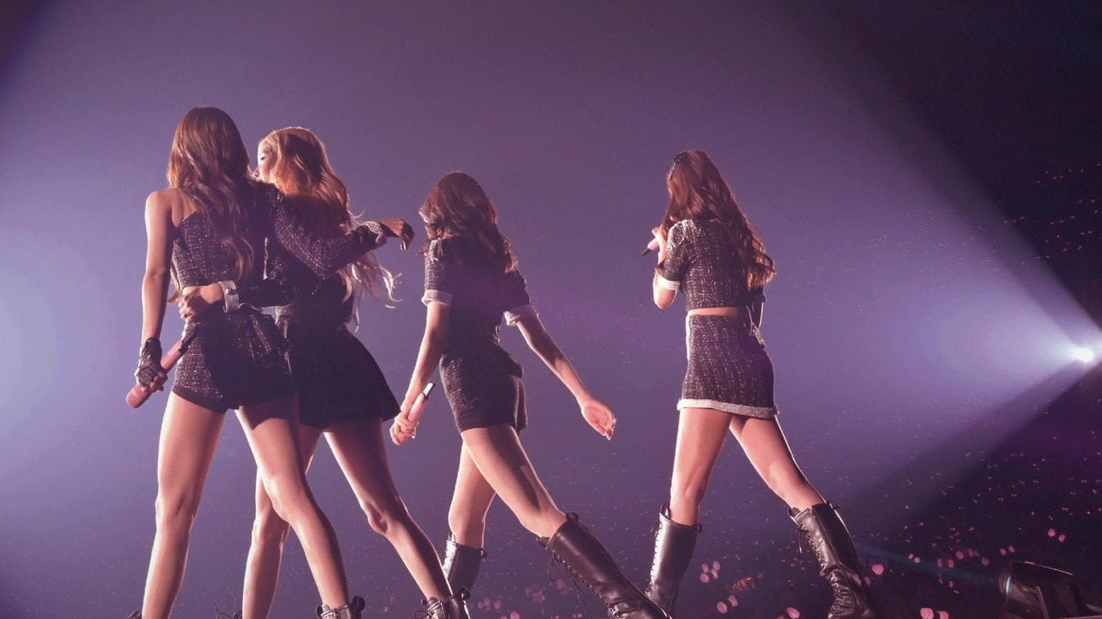 BLACKPINK: 2019-2020 World Tour In Your Area -Tokyo Dome- backdrop
