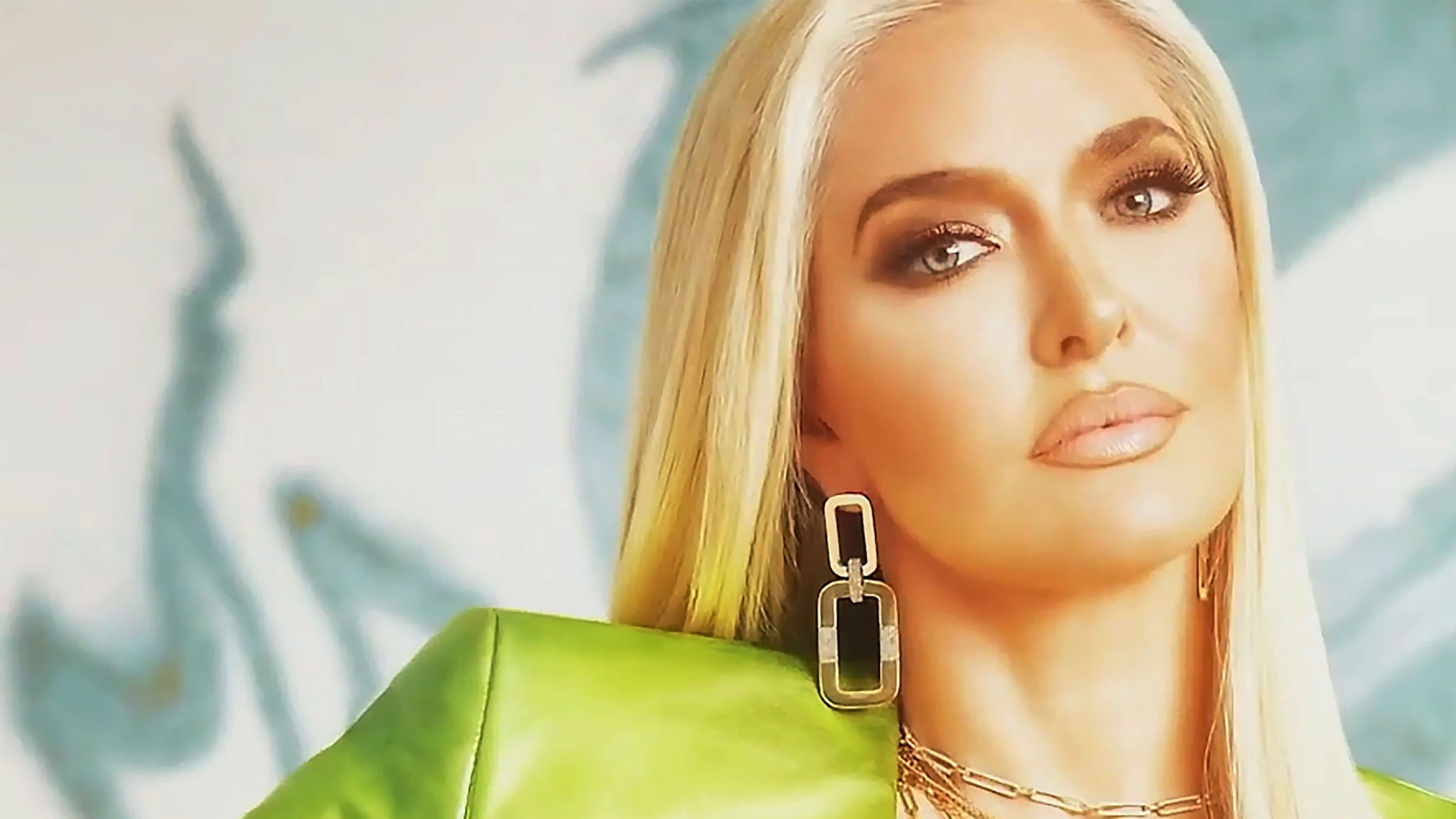 The Housewife and the Hustler backdrop