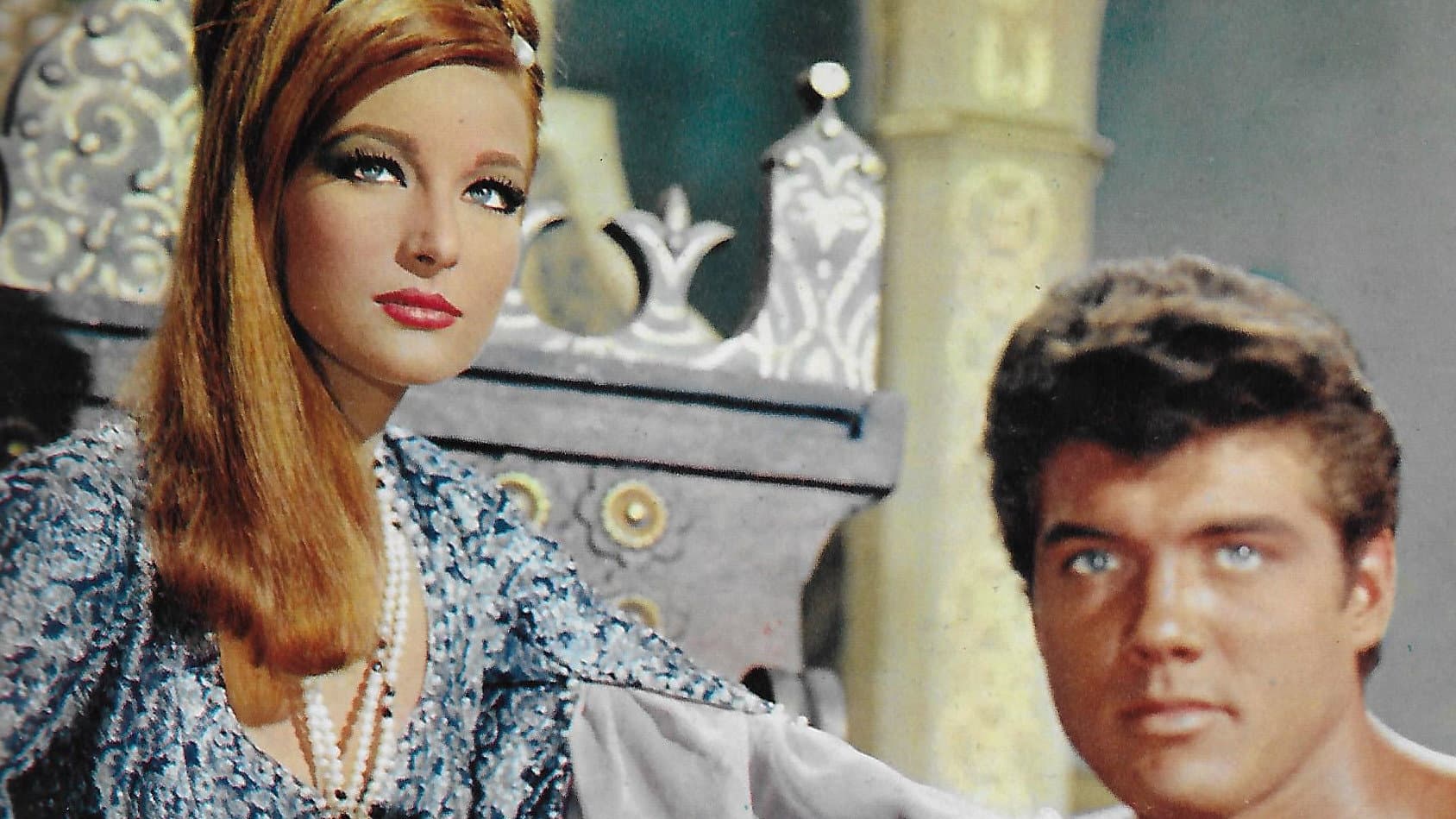 Hercules of the Desert backdrop