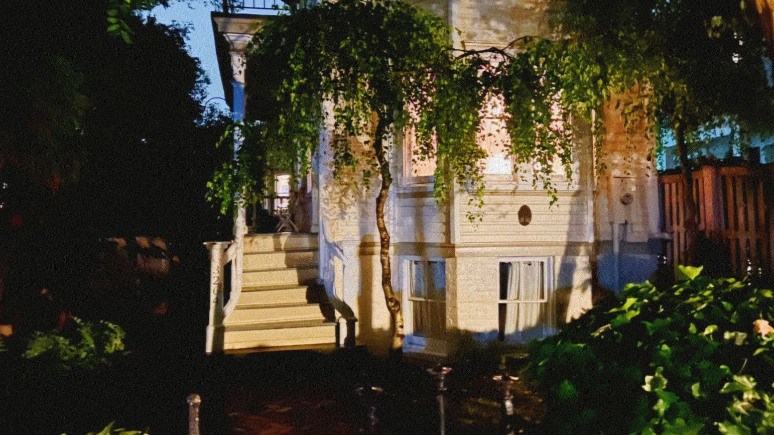 Beautiful Dreams backdrop