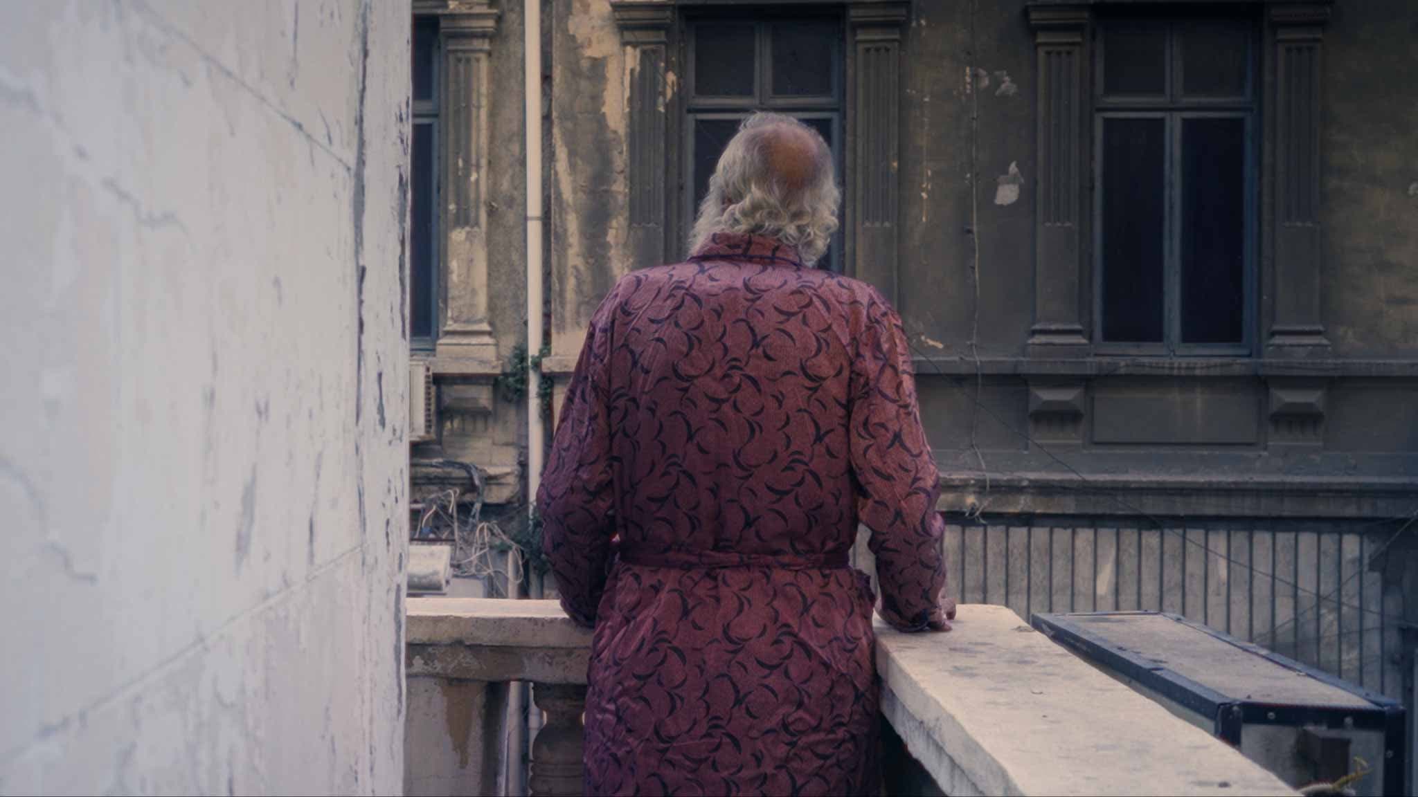 Mutterseelenallein backdrop