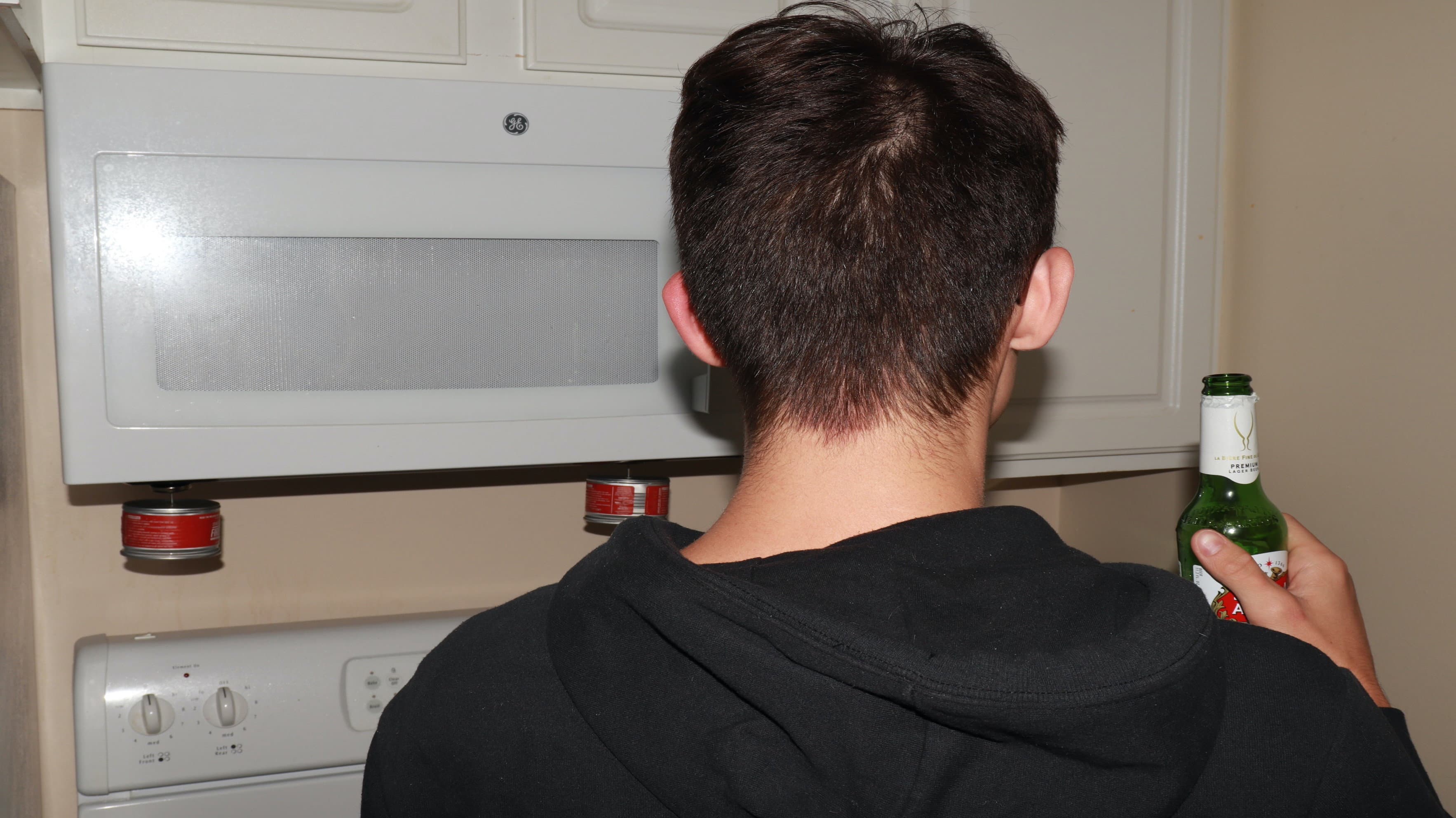 Gavin Serve backdrop