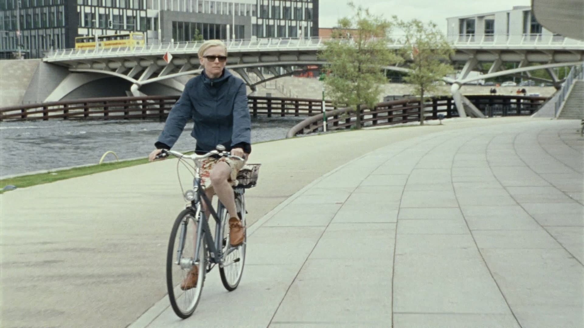 The Invisible Frame backdrop