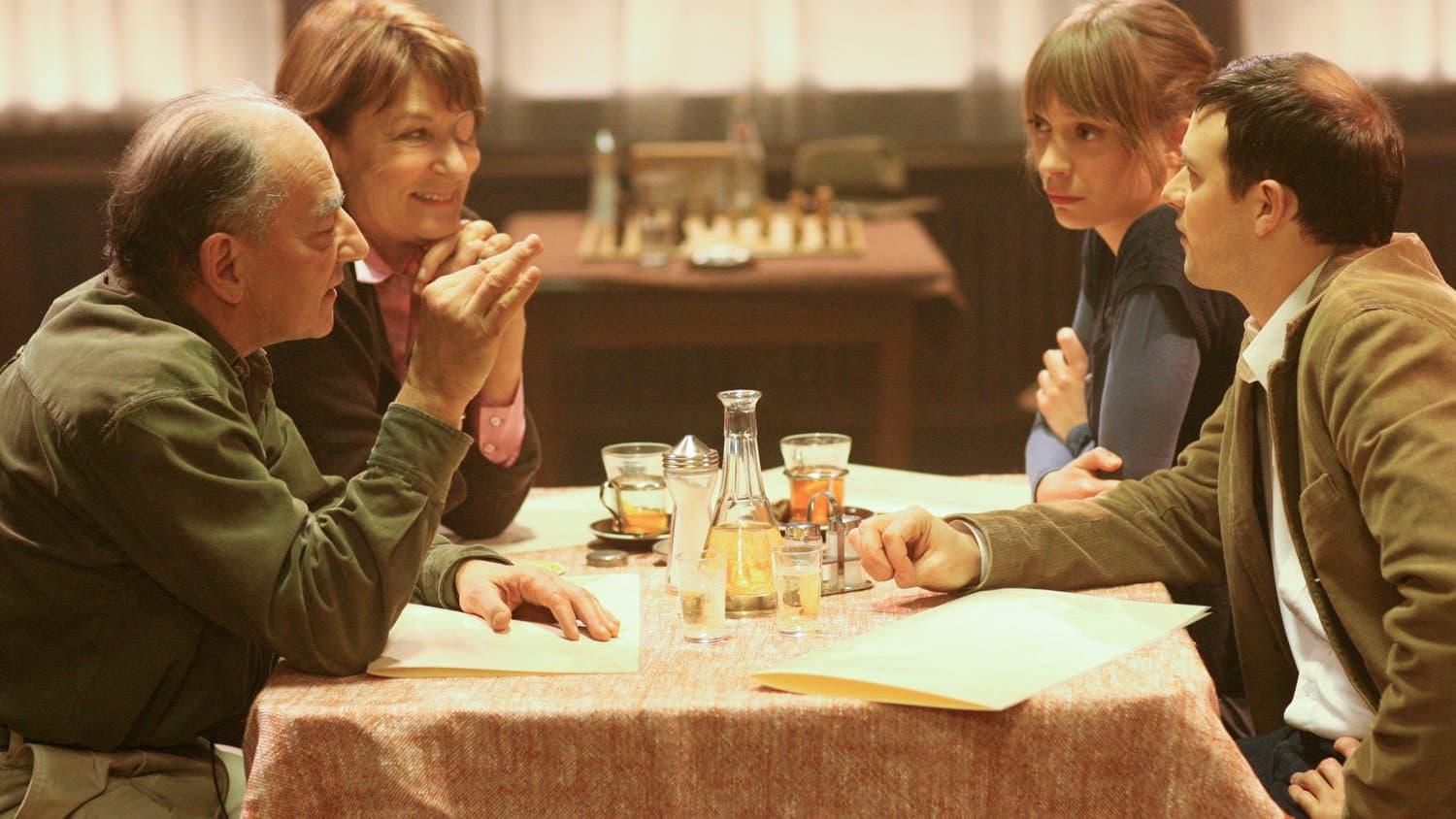 Au Café Romand backdrop