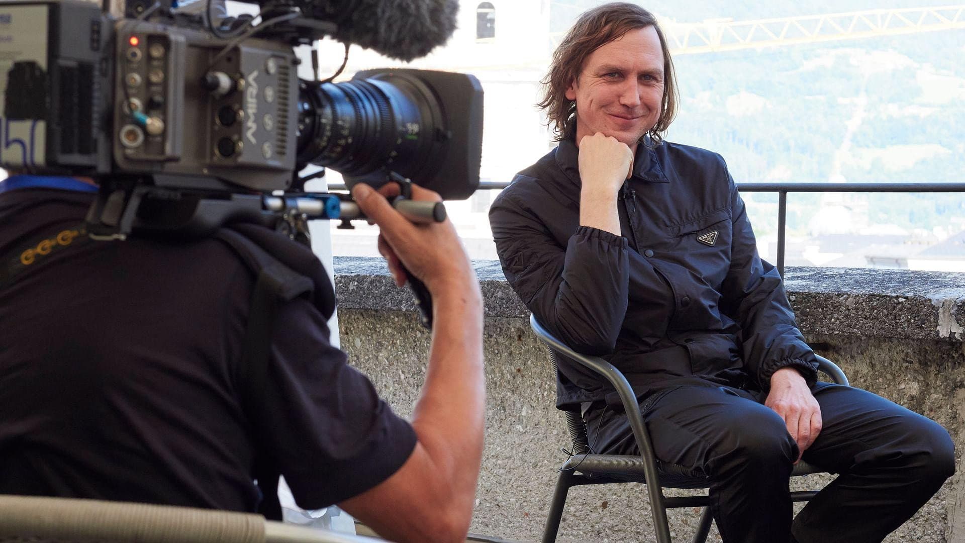 Lars Eidinger – To Be or Not To Be backdrop