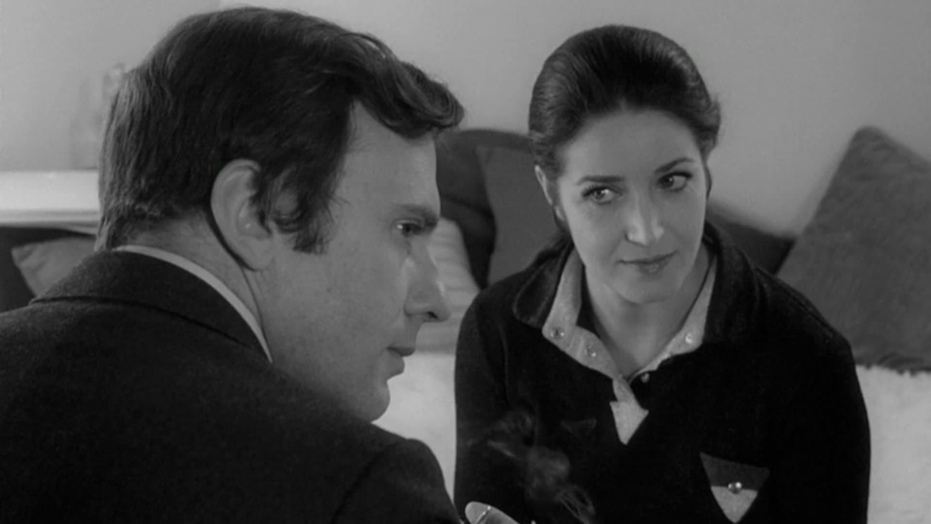 My Night at Maud's backdrop