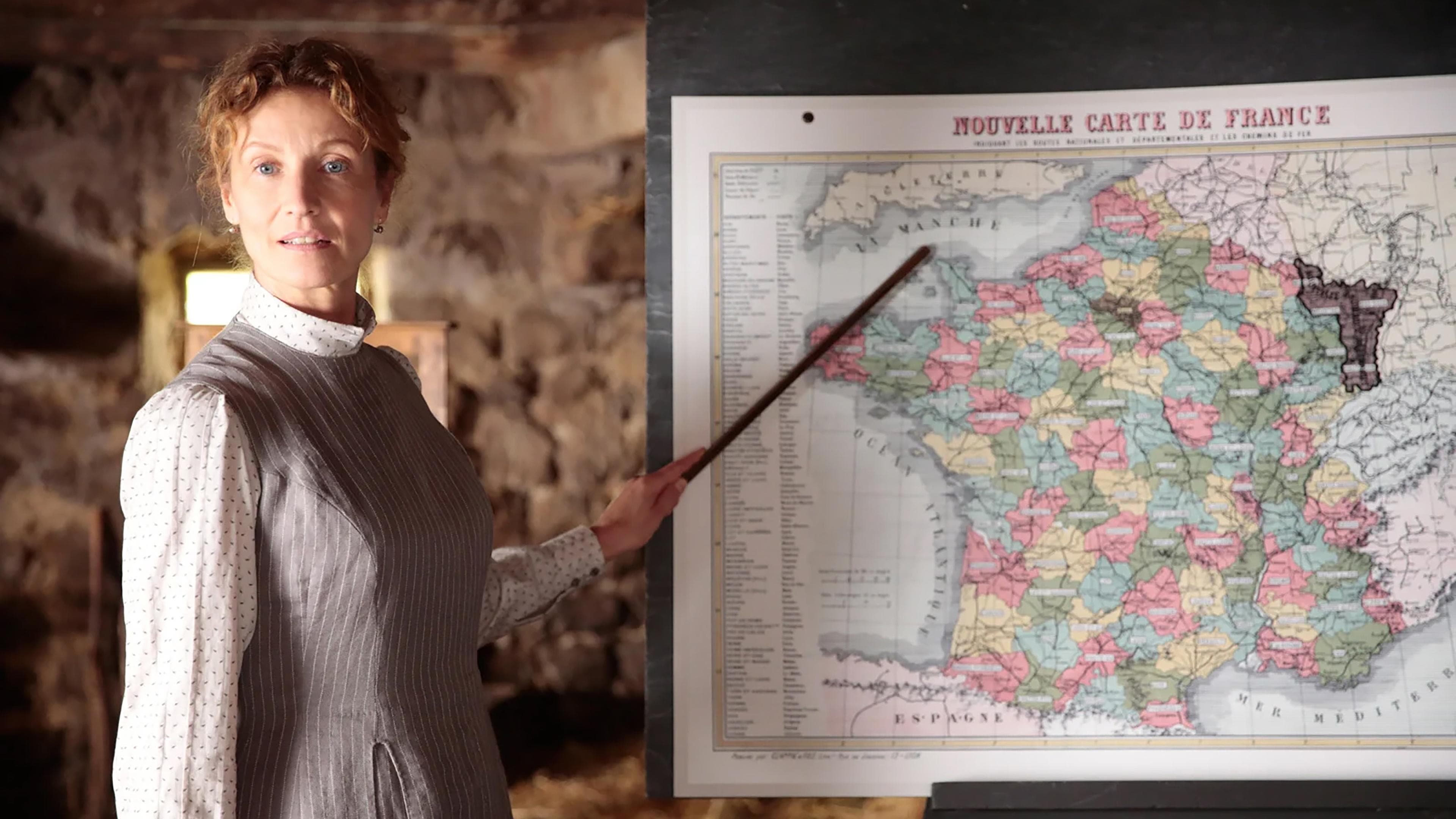 Miss Violet backdrop