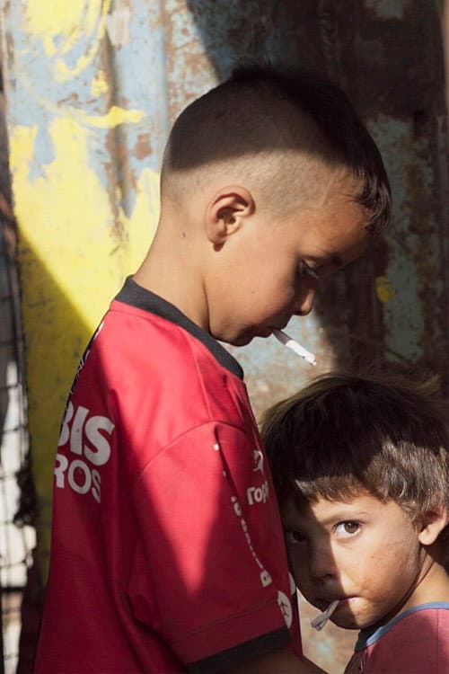 Una piedra pequeñita poster